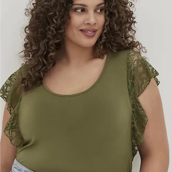 NWT TORRID Olive Green Super Soft Scoop Neck Lace Flutter Sleeve Top~ 2 - Picture 2 of 4